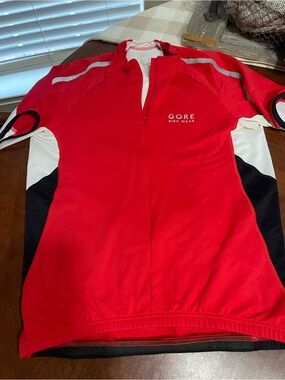 Gore bike wear women’s top cycling